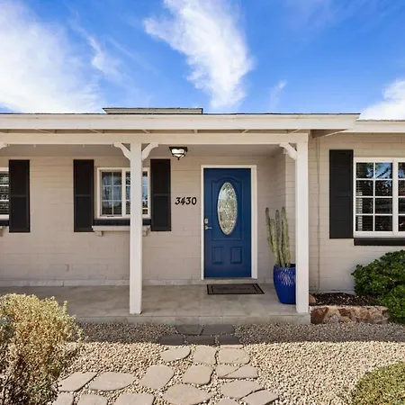 Royal Modern -Stylish Home With Casita And Grille